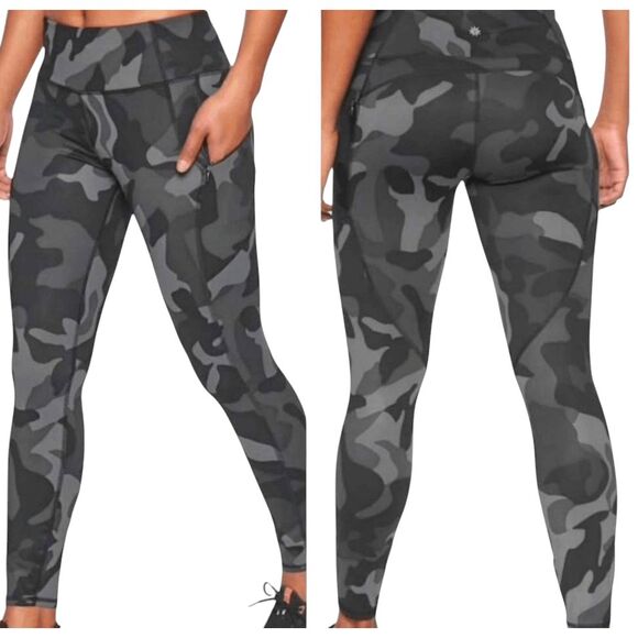 ATHLETA Camo Contender 7/8 Tight Size XS - Picture 1 of 3
